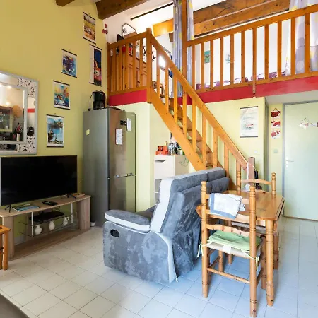 1 Bedroom And Mezzanine For 6