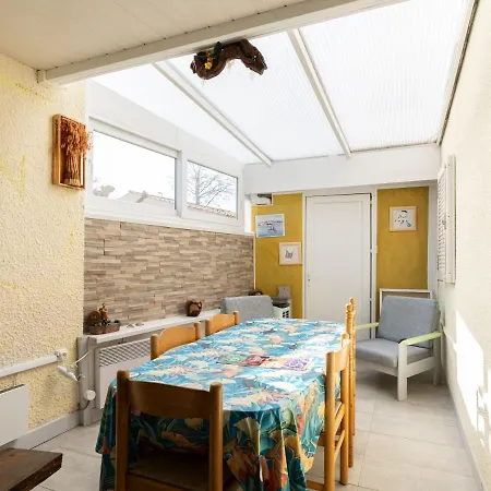 1 Bedroom And Mezzanine For 6 * Agde